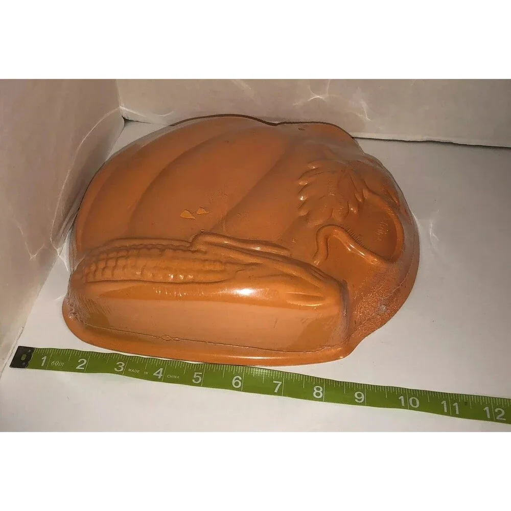 VTG Nordic Ware Harvest Baking Pan 30792 Pumpkin Thanksgiving Cake New Sealed